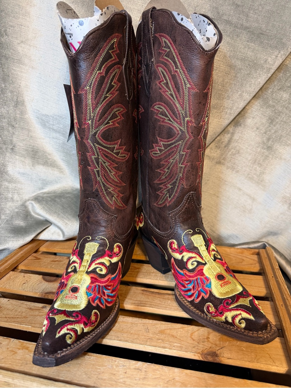 Tanner Mark NEW "Guitar in Wings" Embroidered Brown Western Boots. Women's 6.5